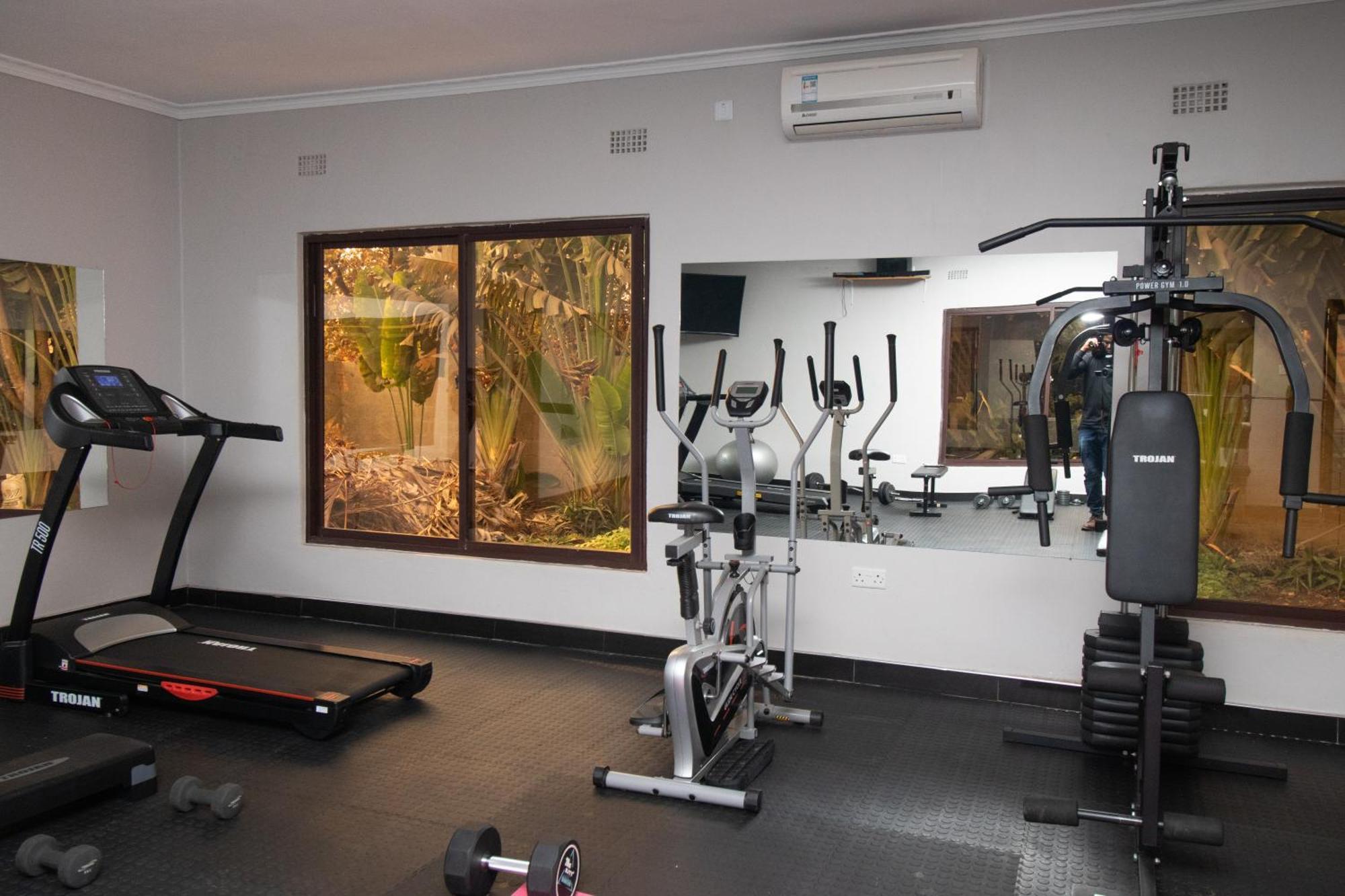 Sherbourne Lodge Kitwe Buitenkant foto